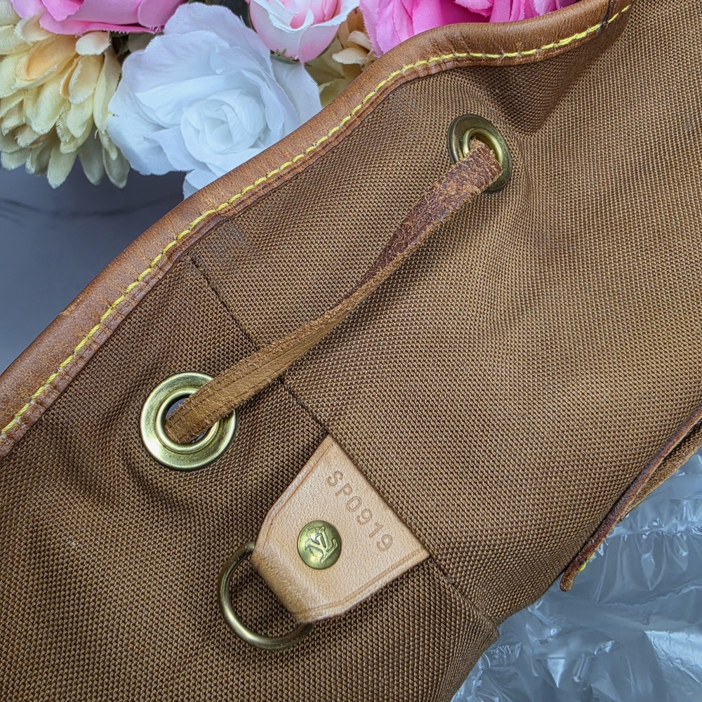 Louis Vuitton Monogram MONTSOURIS GM Backpack | MINT CONDITION ππ - Picture 6 of 15